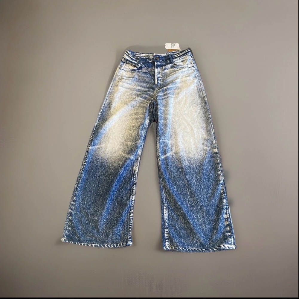 Wide Leg High-Rise Blue Jeans